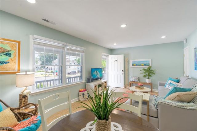 598 Pinewood Dr Apt 202, Virginia Beach, VA 23451