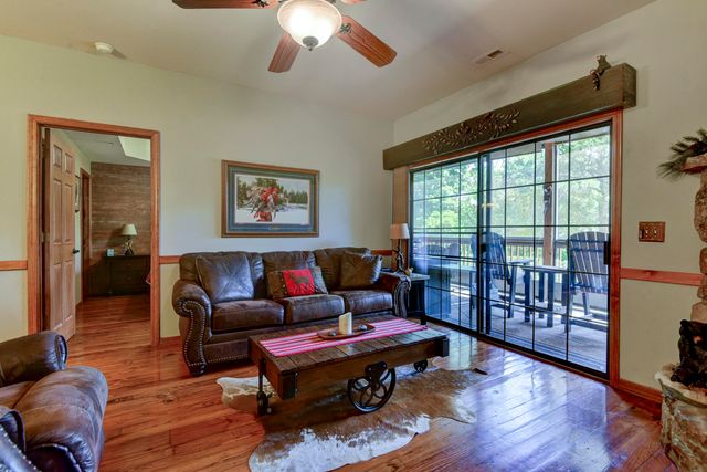 24 Village Trail 2, Branson, MO 65616