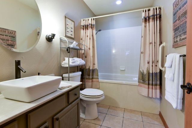 24 Village Trail 2, Branson, MO 65616