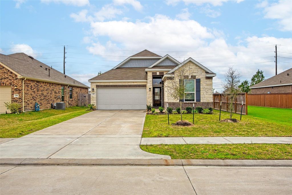 12802 Camellia Glade Lane, Houston, TX 77044