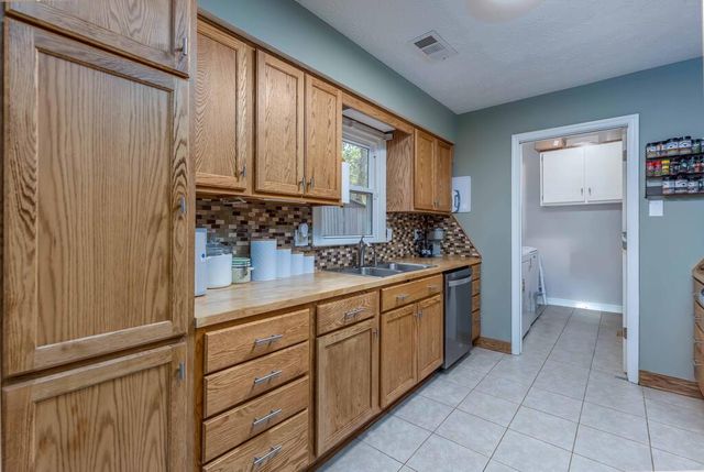 11 Lee Road 0509, Phenix City, AL 36870