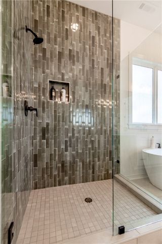 364 S College Avenue, Fayetteville, AR 72701