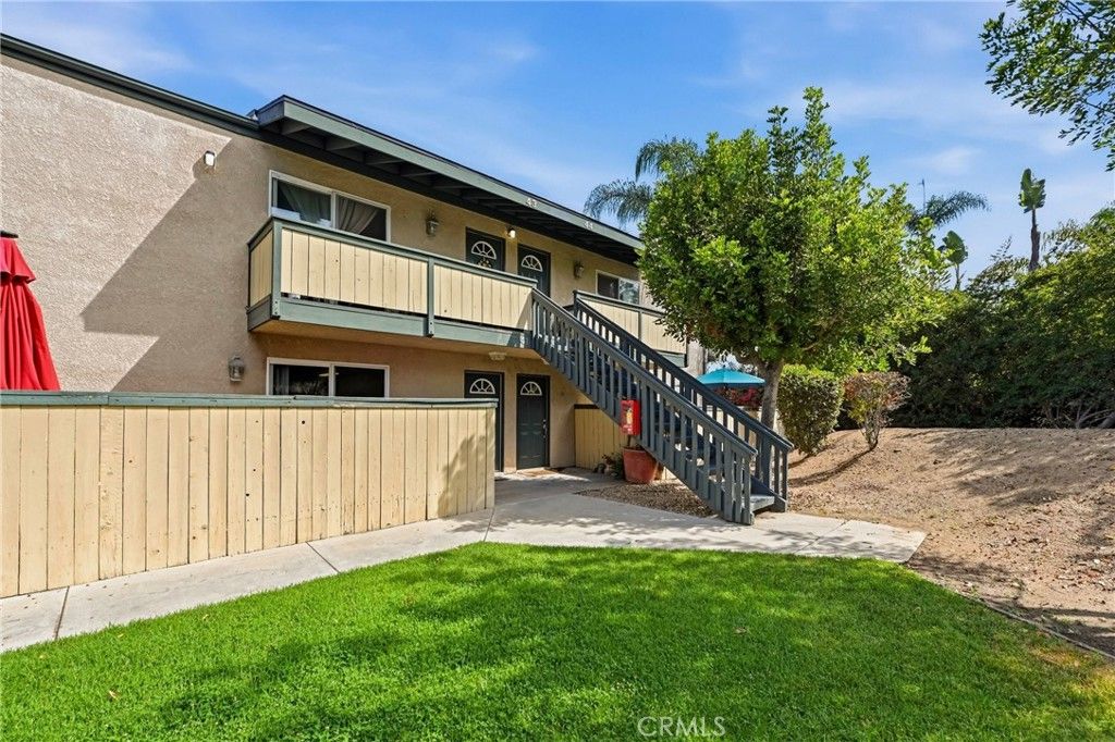 868 E Alvarado 44, Fallbrook, CA 92028 — photo 2
