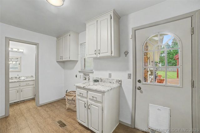 521 Pioneer Road, Sapulpa, OK 74066