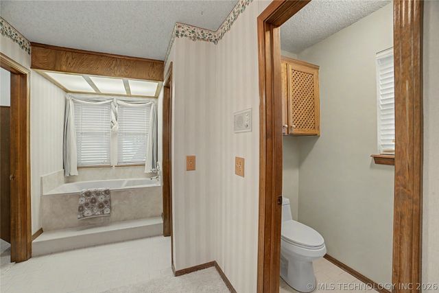 521 Pioneer Road, Sapulpa, OK 74066