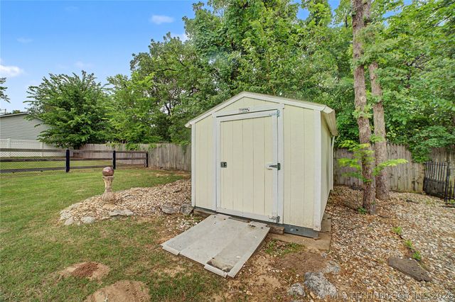 521 Pioneer Road, Sapulpa, OK 74066