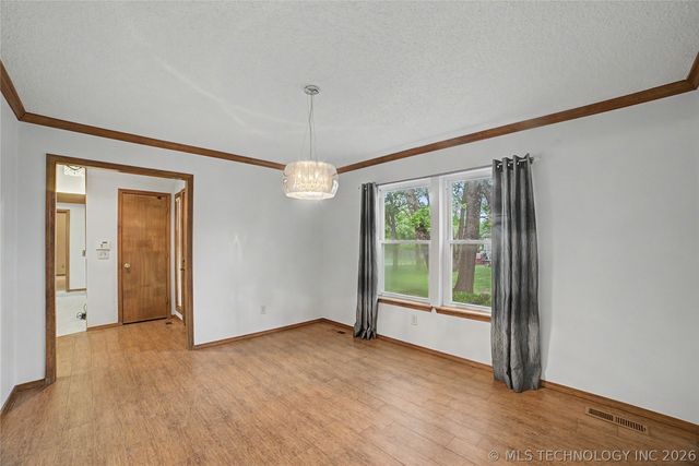 521 Pioneer Road, Sapulpa, OK 74066