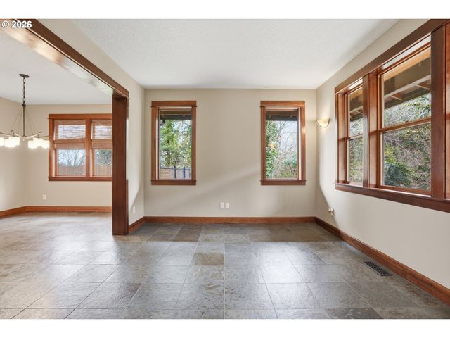 1803 N WOODBURN Rd, Washougal, WA 98671