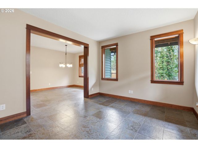 1803 N WOODBURN Rd, Washougal, WA 98671