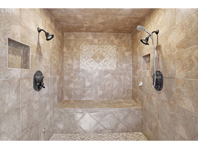 1803 N WOODBURN Rd, Washougal, WA 98671