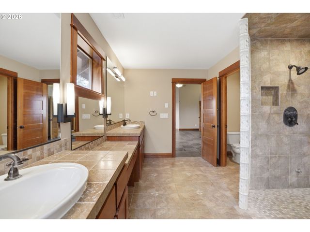 1803 N WOODBURN Rd, Washougal, WA 98671