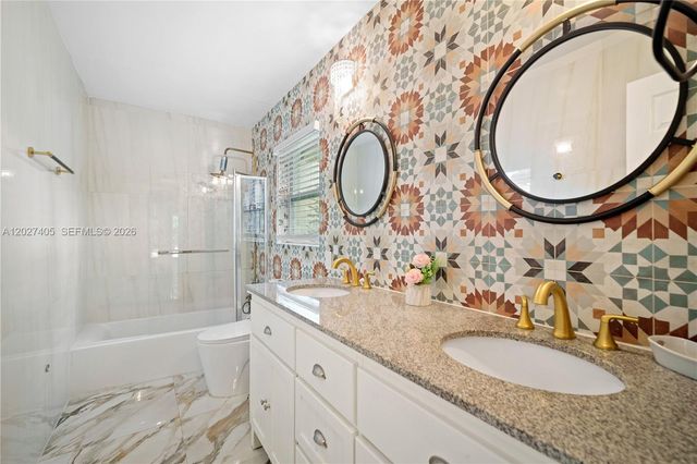 4180 NW 103rd Dr, Coral Springs, FL 33065