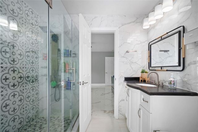 4180 NW 103rd Dr, Coral Springs, FL 33065