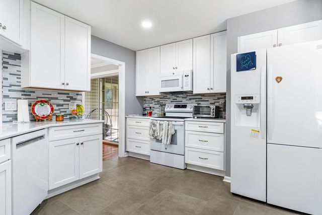 3525 CLIFDEN Drive, Tallahassee, FL 32309