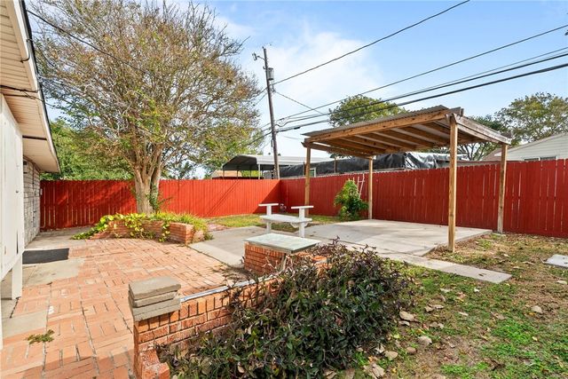 1225 Jonnell St, Corpus Christi, TX 78418