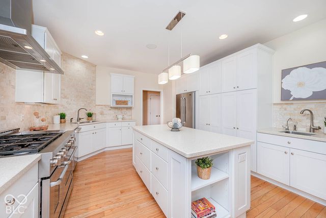 6562 W May Apple Drive, Mccordsville, IN 46055
