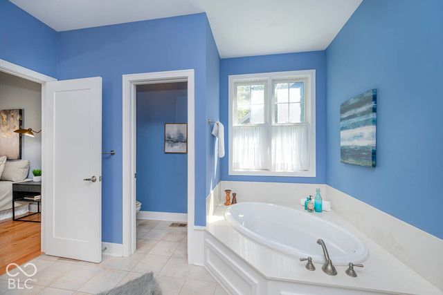 6562 W May Apple Drive, Mccordsville, IN 46055
