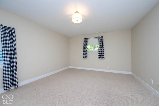 6562 W May Apple Drive, Mccordsville, IN 46055
