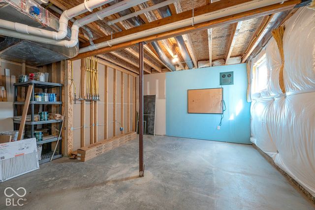 6562 W May Apple Drive, Mccordsville, IN 46055