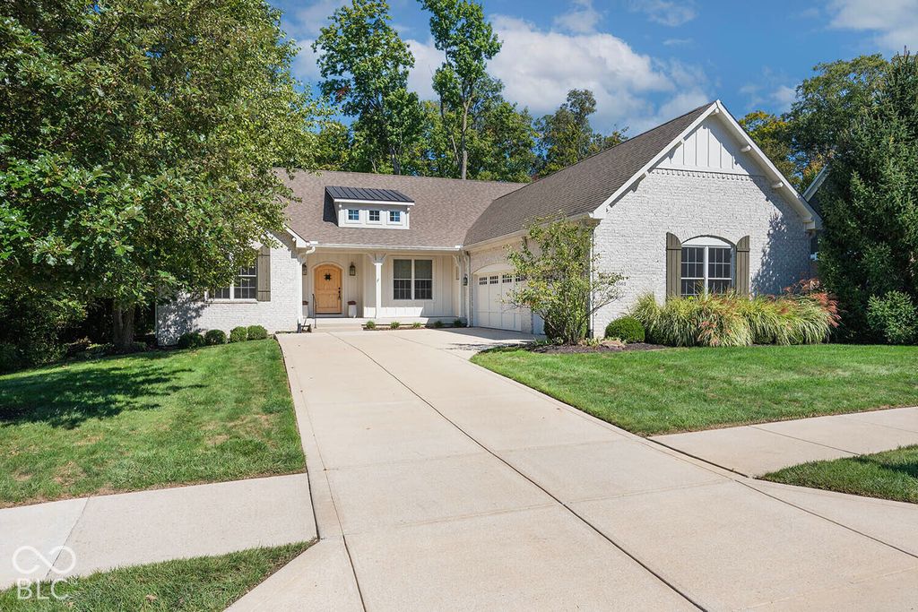 6562 W May Apple Drive, Mccordsville, IN 46055