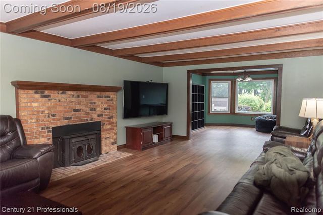 40438 Page Drive, Sterling Heights, MI 48313