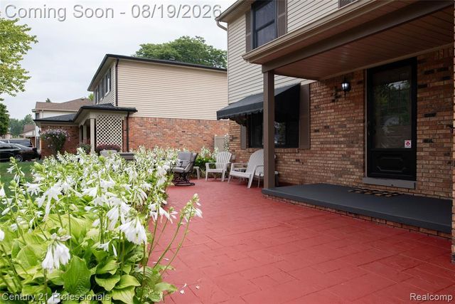40438 Page Drive, Sterling Heights, MI 48313