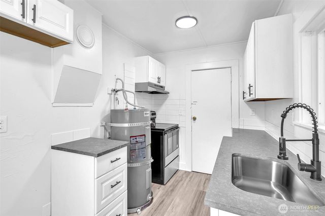 203 Grant Street, Kelso, WA 98626