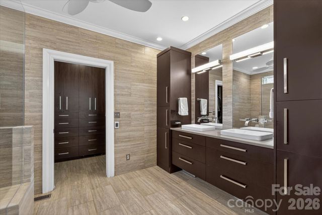 12509 Pine Valley Club Drive, Charlotte, NC 28277