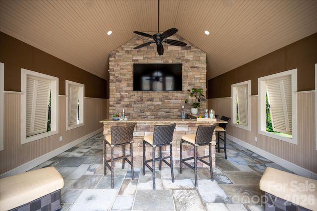 12509 Pine Valley Club Drive, Charlotte, NC 28277