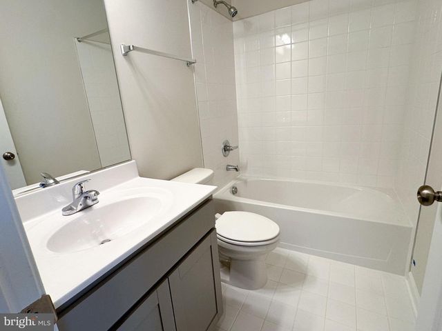 132 SWANSONG PL, Winchester, VA 22603
