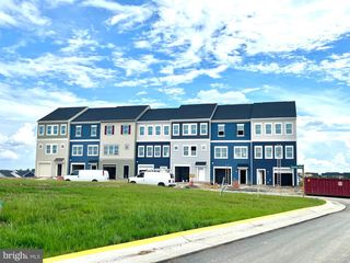 132 SWANSONG PL, Winchester, VA 22603