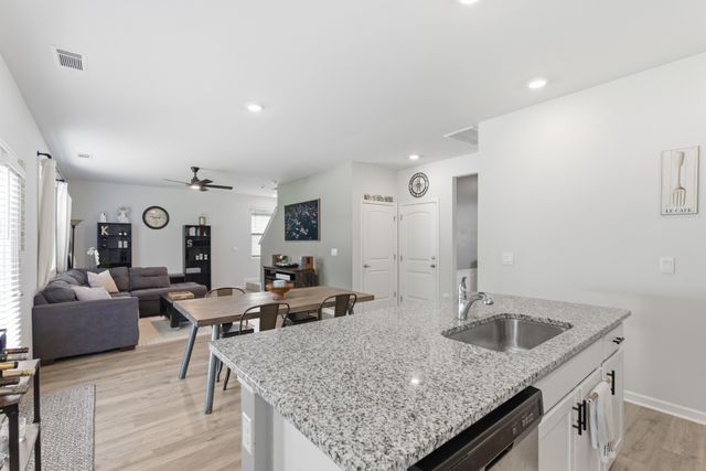 214 Welara St, Murfreesboro, TN 37129