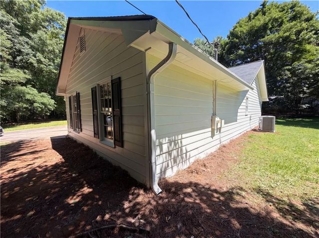 358 Cross Creek Place, Auburn, GA 30011
