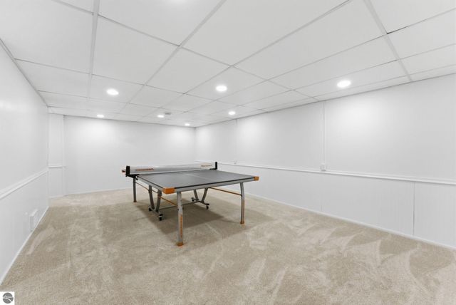 3800 N 13 Road, Mesick, MI 49668