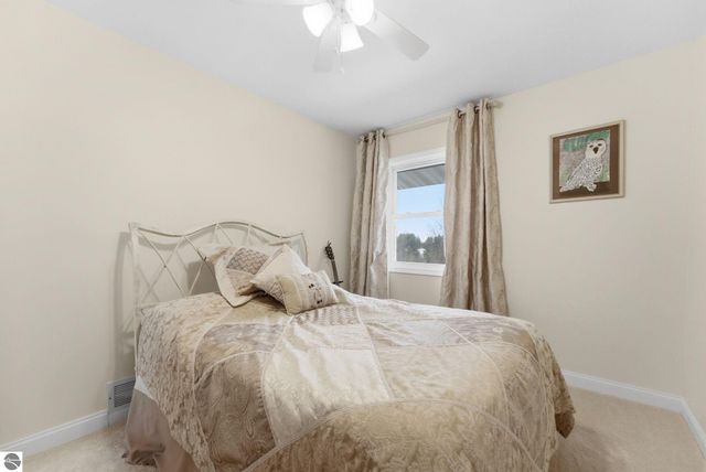 3800 N 13 Road, Mesick, MI 49668