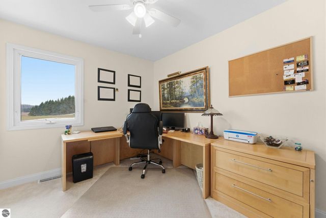 3800 N 13 Road, Mesick, MI 49668