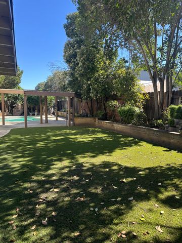 700 Kinshire Way, Patterson, CA 95363