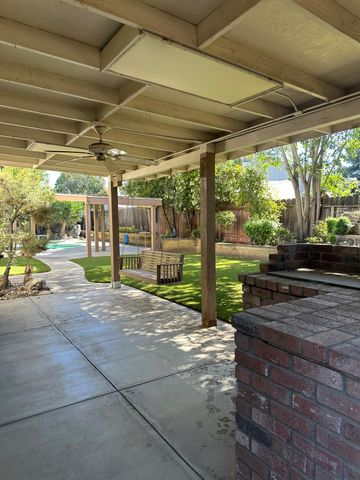 700 Kinshire Way, Patterson, CA 95363