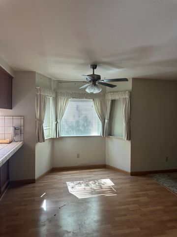 700 Kinshire Way, Patterson, CA 95363