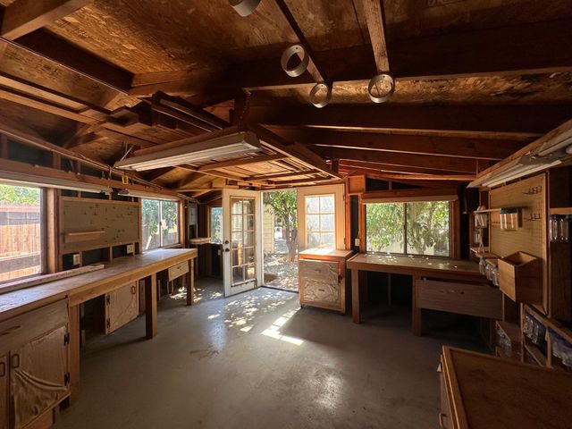 700 Kinshire Way, Patterson, CA 95363