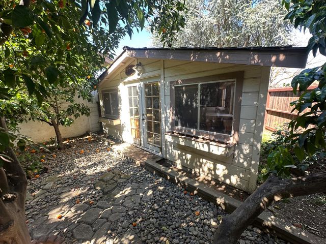 700 Kinshire Way, Patterson, CA 95363