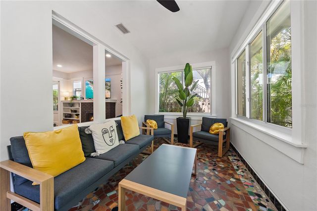 320 OHIO PLACE, Sarasota, FL 34236