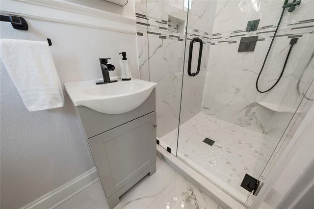 320 OHIO PLACE, Sarasota, FL 34236