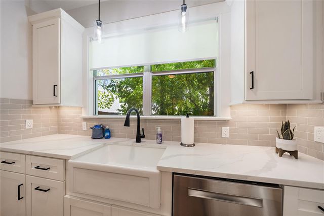 320 OHIO PLACE, Sarasota, FL 34236