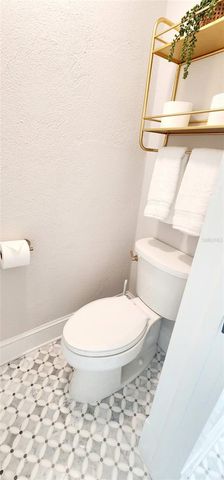 320 OHIO PLACE, Sarasota, FL 34236