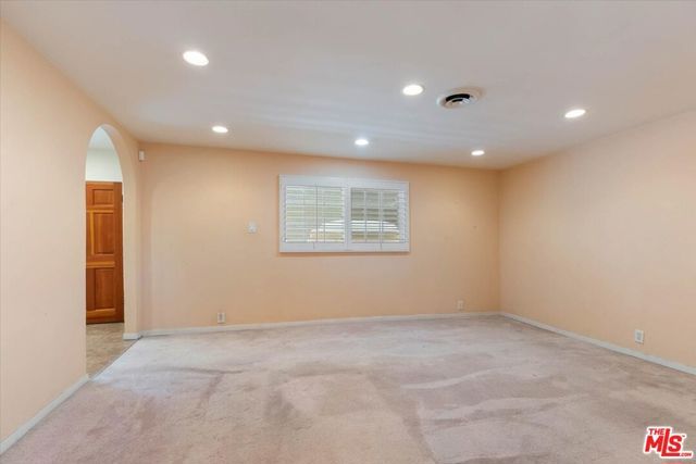 628 E 121st Street, Los Angeles, CA 90059