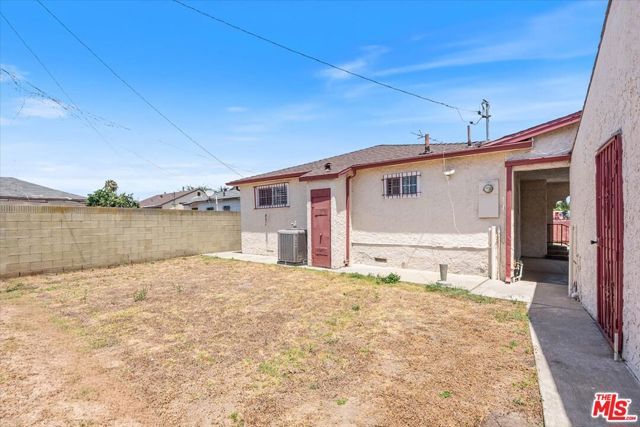 628 E 121st Street, Los Angeles, CA 90059