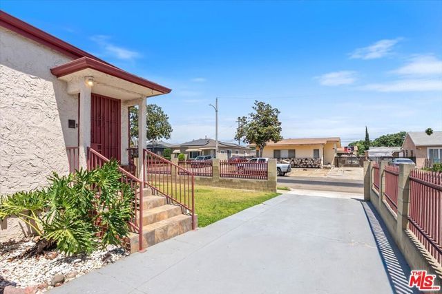 628 E 121st Street, Los Angeles, CA 90059