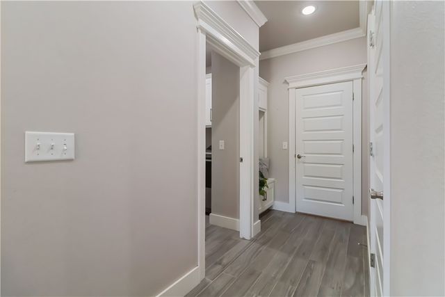 2002 Riverstone Drive, Fayetteville, AR 72701