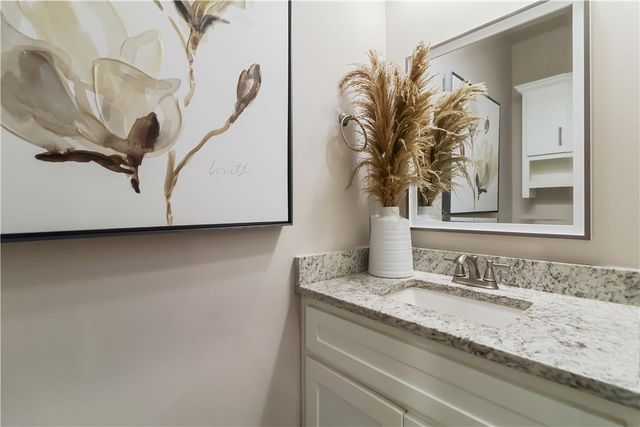 2002 Riverstone Drive, Fayetteville, AR 72701